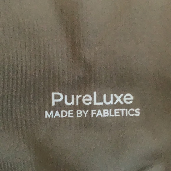 NWT Fabletics High-Waisted Maternity Leggings - Picture 3 of 6